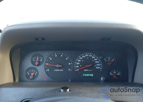 2000 Jeep Grand Cherokee Laredo из США, поврежденный, VIN 1J4GW48S8YC219934